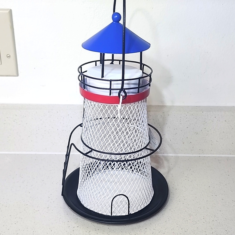 Bird Feeder Light House Metal New - Picture 3 of 4